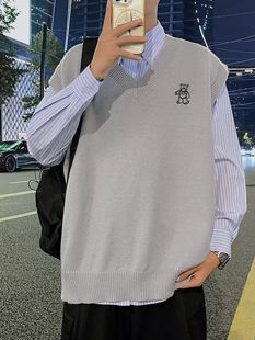 Sleeveless sweater vest men's autumn and winter loose waistcoat couple bottoming shirt V-neck sweater Hong Kong style Korean style vest