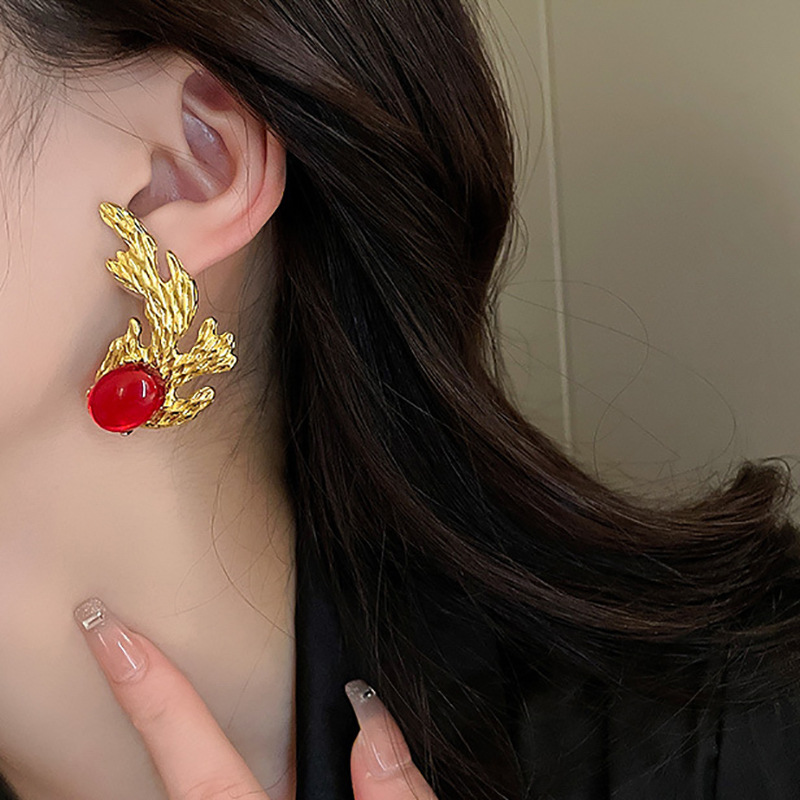 Flower, Butterfly Pattern Retro Flower Butterfly Metal Inlay Rhinestones Women's Drop Earrings