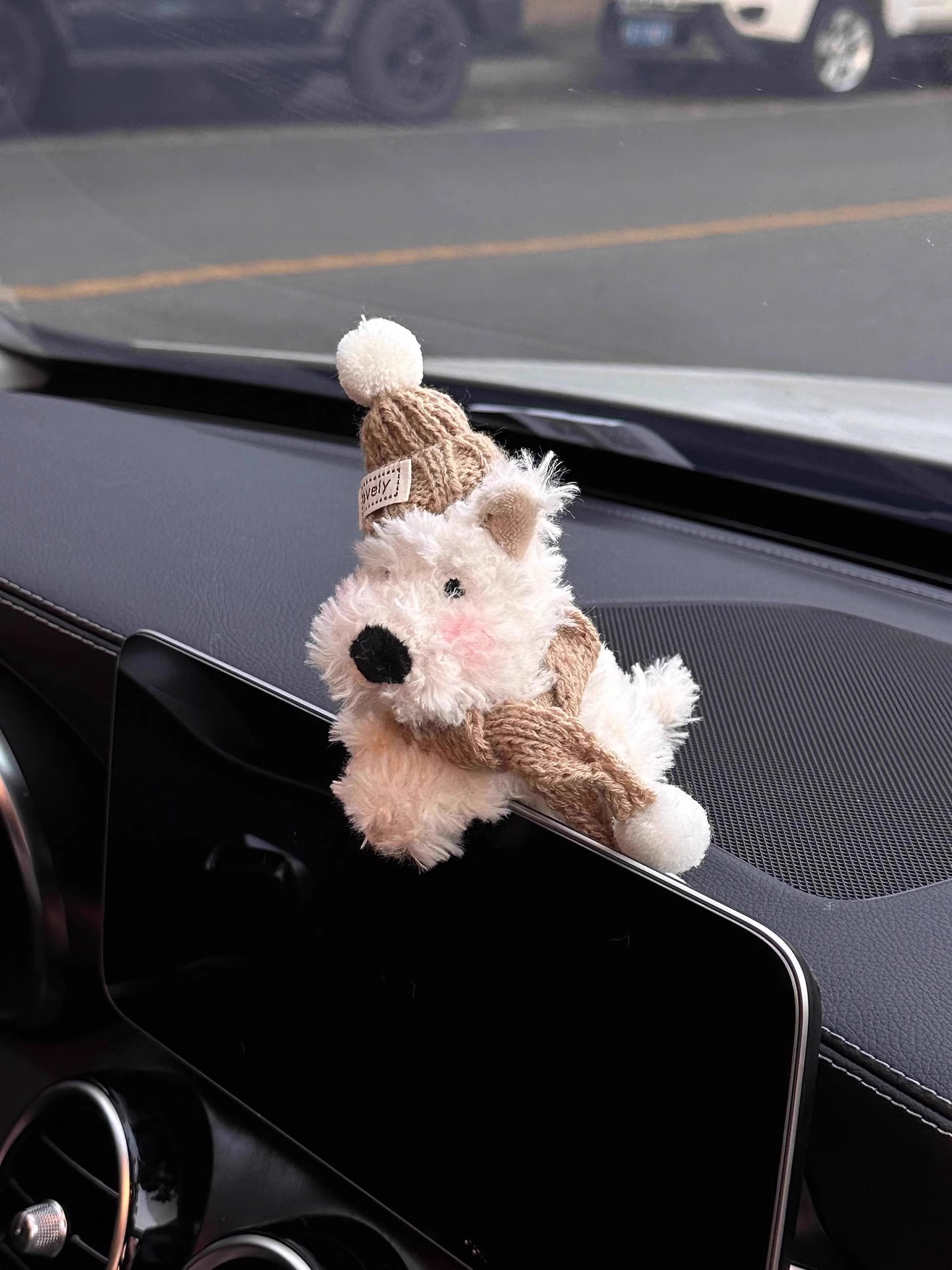 West Highland Car Screen Ornament, Doodle-Style Puppy Car Dashboard Screen Decoration, Car Interior Accessory, Christmas Gift