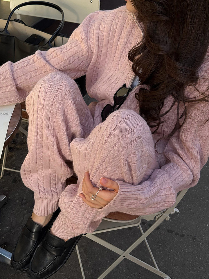 Bộ hai món nữ áo len cardigan cổ bẻ khóa kéo phối quần dài ống đứng, form rộng — Bộ hai mảnh áo len màu hồng, Bộ hai mảnh áo len màu sô cô la, Bộ hai mảnh áo len màu xanh ô liu, Bộ hai mảnh áo len màu xám chi tiết 38