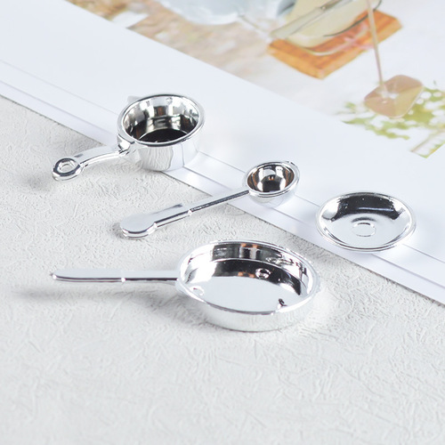 Internet celebrities recommend mini food and play tableware DIY plastic pots and spoons kitchen toys scene matching photography ornaments wholesale