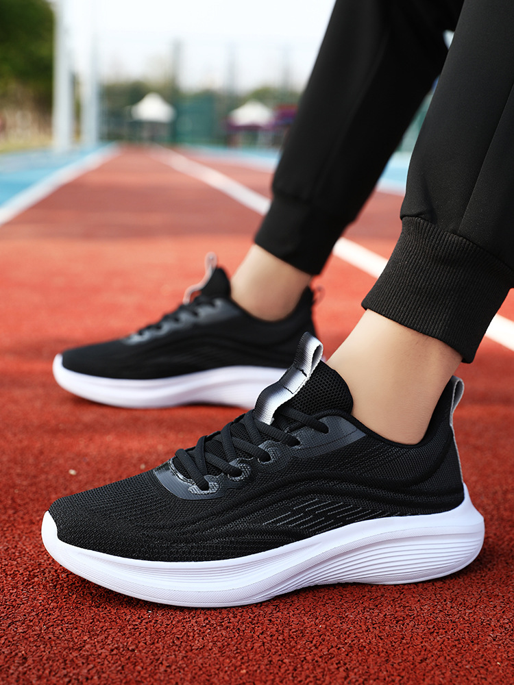 Zapatos de hombre primavera nuevo estilo malla transpirable y desodorante zapatos deportivos casuales de todo fósforo para hombre zapatos para correr con suela suave ultraligeros con amortiguación