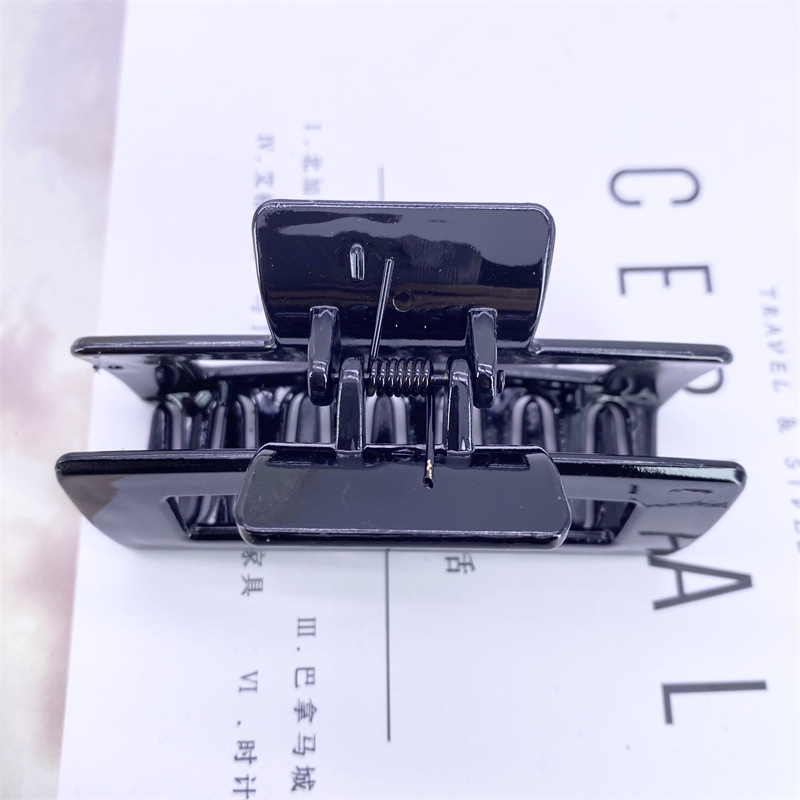 Estilo coreano 2022 primavera nuevo gran cuadrado agarre simple geométrico tiburón clip espalda Cabeza pelo agarre pelo accesorios al por mayor