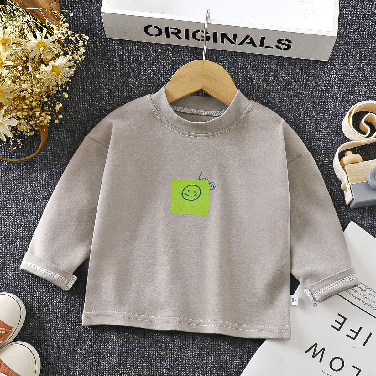 Camiseta infantil de manga larga de algodón primavera y otoño camiseta de base para niños, chaqueta de otoño para niñas, cuello redondo para niños