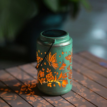 新款太阳能灯笼铁艺镂空复古灯笼户外庭院花园草坪装饰提灯投影灯