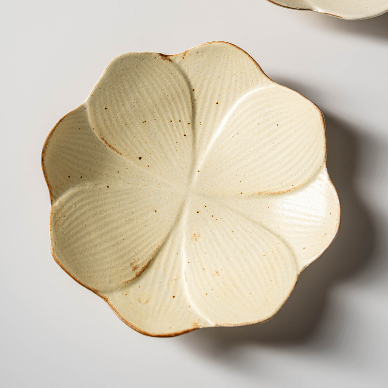 Japanese Retro Ceramic Plate Handmade Stoneware Plate Lotus Plate Afternoon Tea Snack Plate Popular Restaurant Presentation Salad Plate