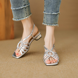 ��ʽ�͹��L�����U�շ��^��Ь����һ�֎��ָ��͸���Ь5-4i�r�����Q
