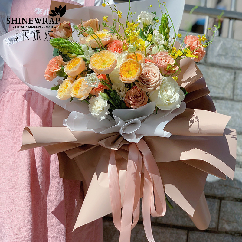 Fabricante de fiestas de flores nuevo regalo de flores papel de película de embalaje de bricolaje envoltura gruesa de papel de flores embalaje de regalo suministros de floristería