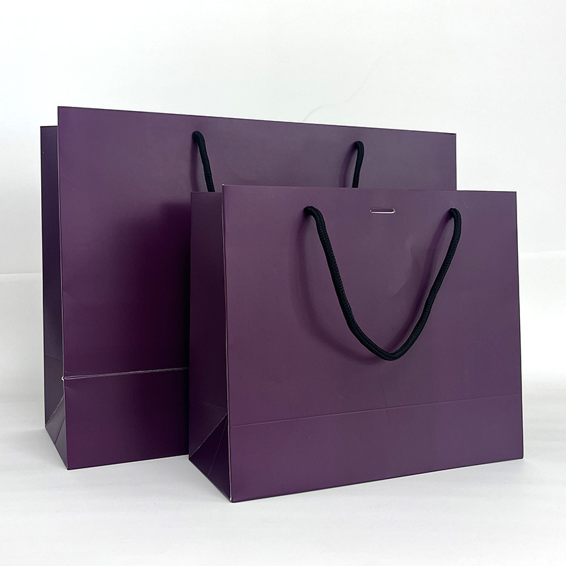 Purple gift bags in stock with logo printing, fashionable gift bags for clothing stores, promotional tote bags for exhibitions, kraft paper bags Purple gift bags in stock with logo printing, fashionable gift bags for clothing stores, promotional tote bags for exhibitions, kraft paper bags