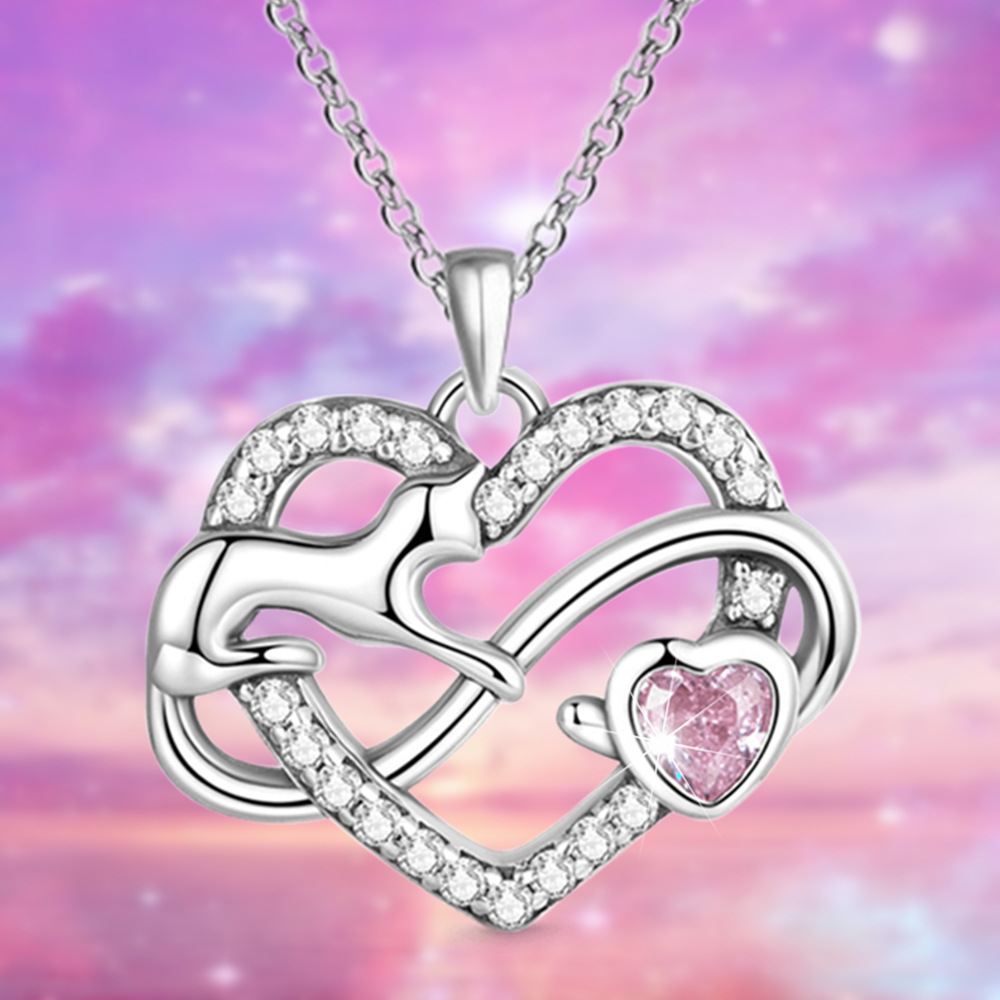 Colar com pingente de serpente em forma de coração com diamantes_voghion.com