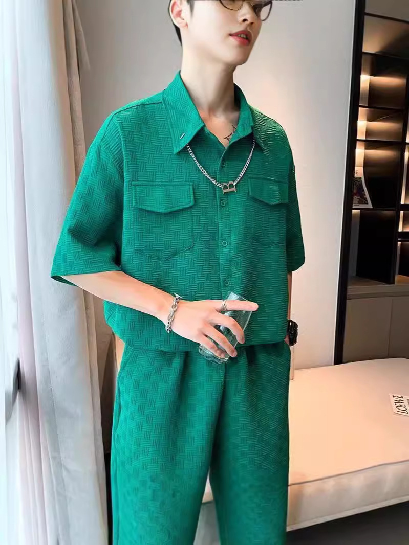 Traje de camiseta de verano para hombres de moda, pantalones cortos deportivos casuales de moda para hombres, traje de dos piezas con un conjunto de ropa, guapo