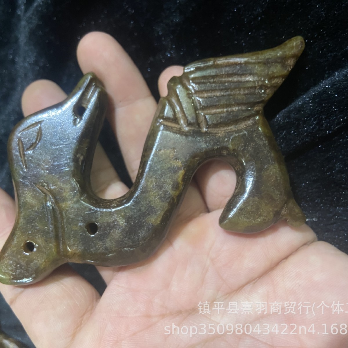 용 모양의 장식품 7