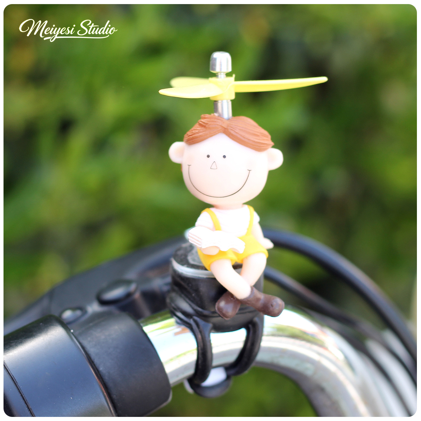Cariñosa muñeca de dibujos animados accesorios de decoración de automóviles eléctricos accesorios de motocicleta de batería de bicicleta manija de decoración