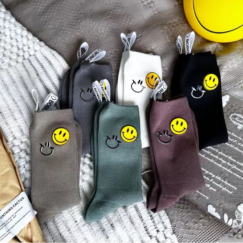 Autumn and Winter New European Socks Women's Smiley Ribbon Distinctive Mid-length Socks Fashionable All-match Stacking Socks Internet Popular Trendy Socks Autumn and Winter New European Socks Women's Smiley Ribbon Distinctive Mid-length Socks Fashionable All-match Stacking Socks Internet Popular Trendy Socks