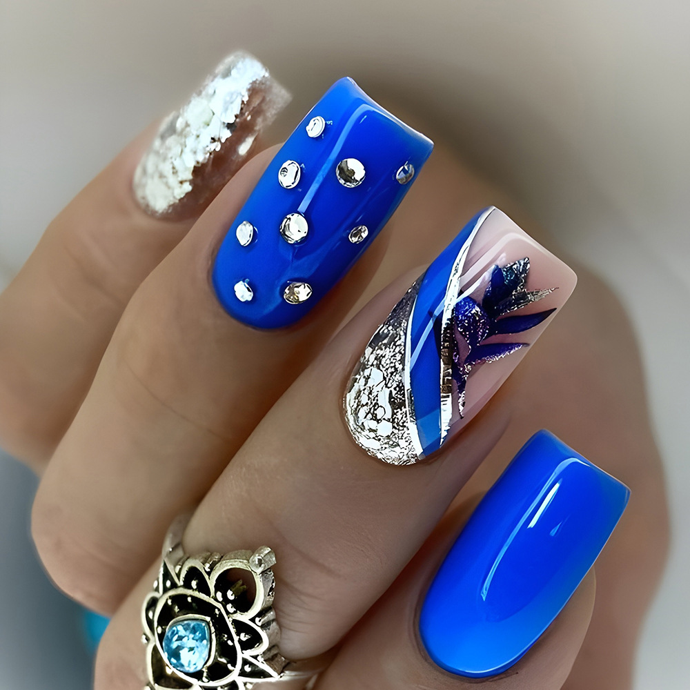 Europa y los Estados Unidos ventas calientes azules rosas manicuras parches de uñas plateadas de alta calidad azul plateado diamantes para usar uñas