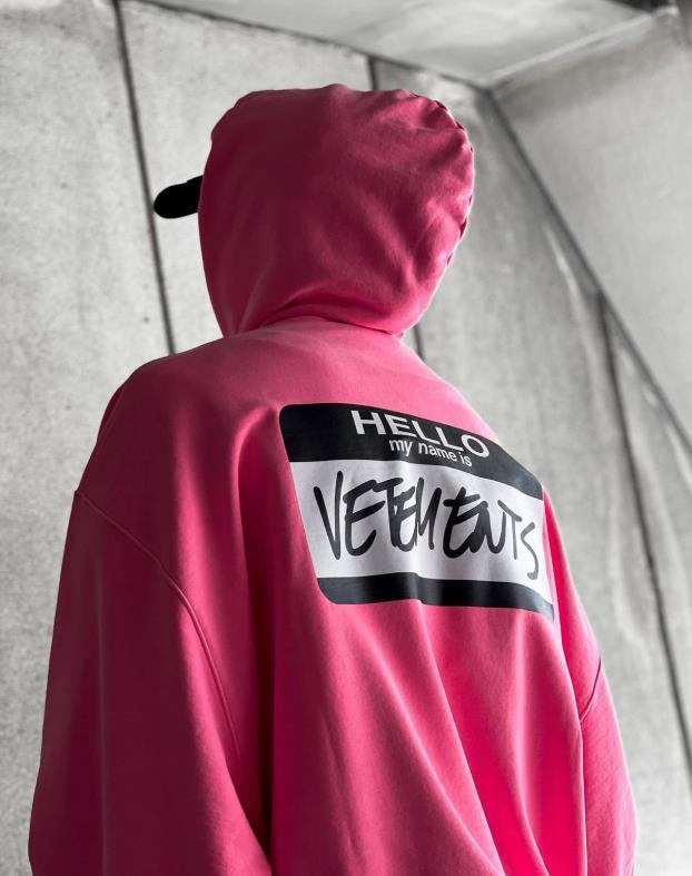 V245 red