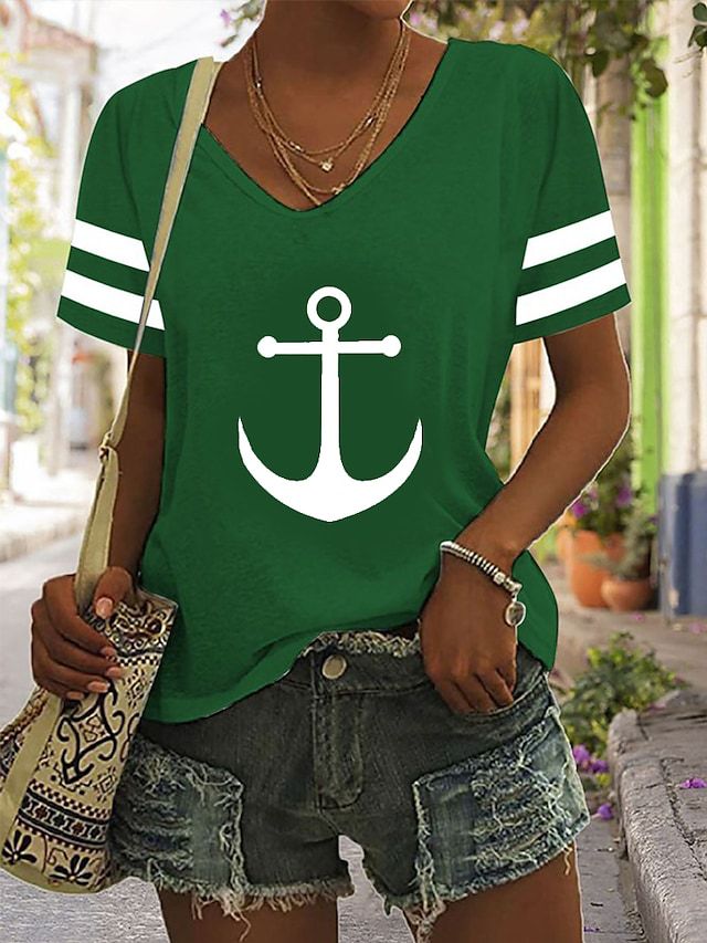 V-neck Loose Fit T-Shirt 3