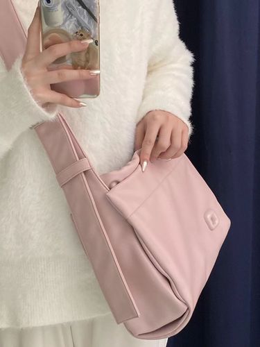 Korean bags for women  new high-end shoulder crossbody bag large capacity armpit bag class commuting tote bag