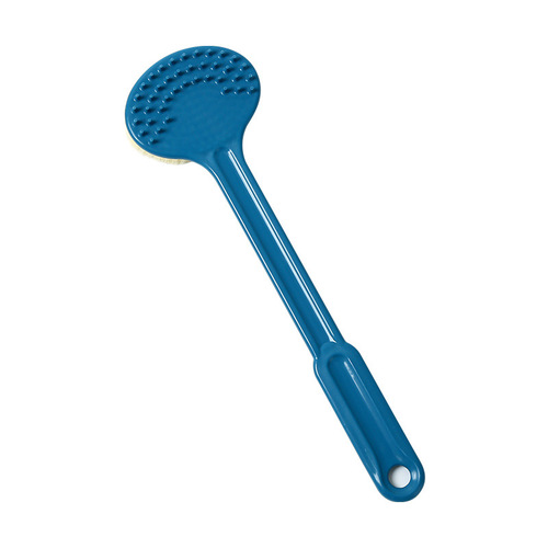 Multifunctional scratchable bath brush with soft hair and long handle, bath brush and back rub artifact for scratching itches, which can be wholesaled for home use