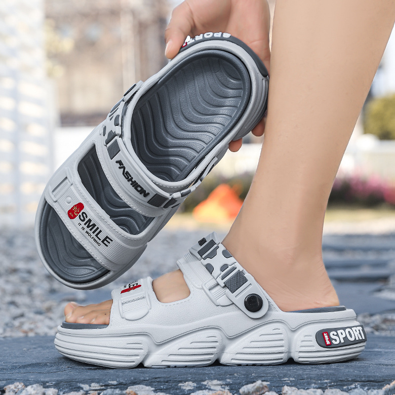 Sandalias de un solo carácter para uso de verano para hombres 2025 nuevo estilo antideslizante y resistente al desgaste