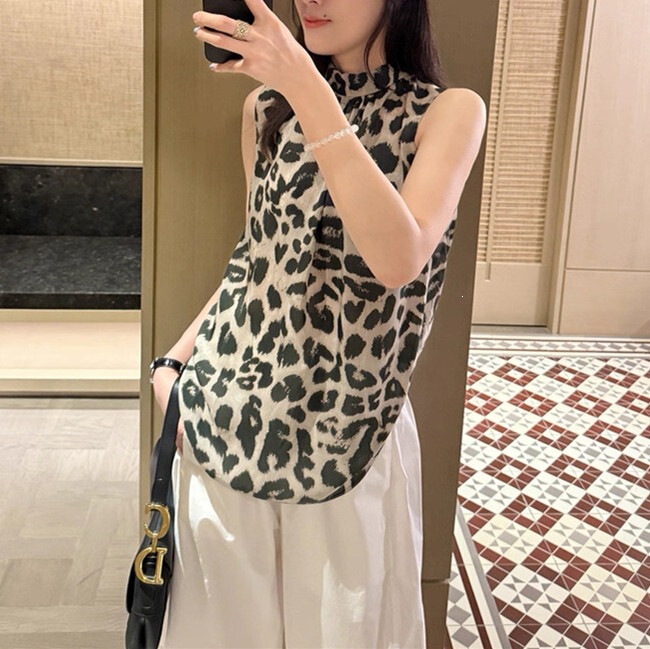 Silk Crepe Double-Sided Leopard Print Ribbon Top with Unique Design, Summer 2026 French Style Sleeveless Shirt Silk Crepe Double-Sided Leopard Print Ribbon Top with Unique Design, Summer 2026 French Style Sleeveless Shirt