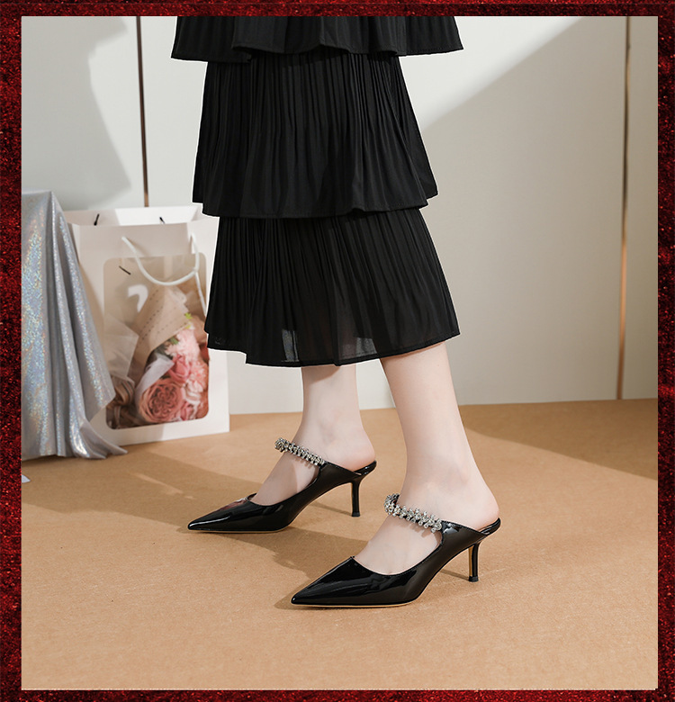 Sandalias de charol con punta puntiaguda y tacón alto de 2025, nuevas sandalias de verano con diamantes de imitación en color, tacón alto fino, punta abierta, elegantes, estilo halter, a la moda._voghion.com