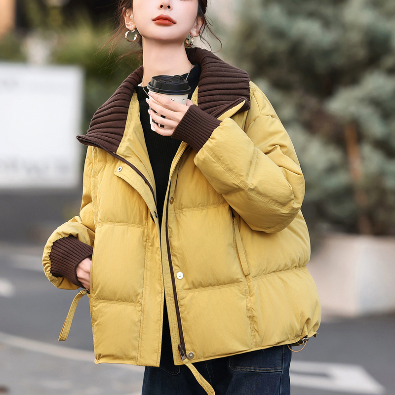2025 Winter New High-Quality Knitted Lapel Warm down Jacket Women's Short Style Small and Beautiful Jacket 2025 Winter New High-Quality Knitted Lapel Warm down Jacket Women's Short Style Small and Beautiful Jacket