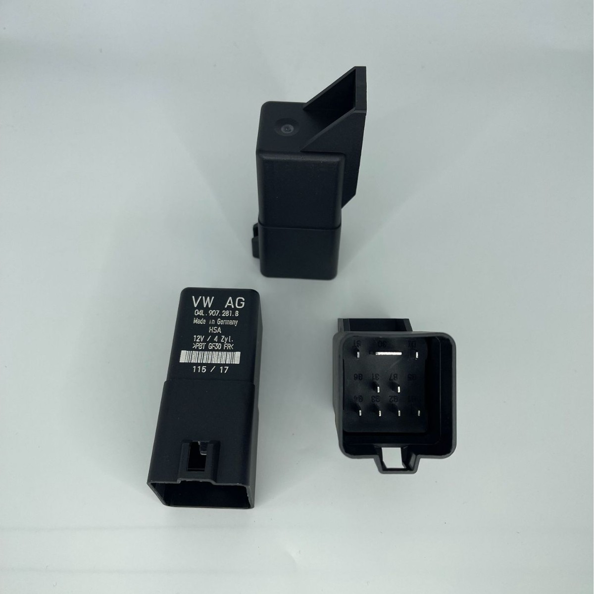 大众柴油车预热塞继电器04L907281B