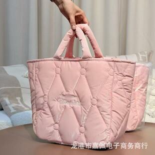 C*�羳����β؛�η�ɫ���ذ��ް�ُ�������μ�������Ů��