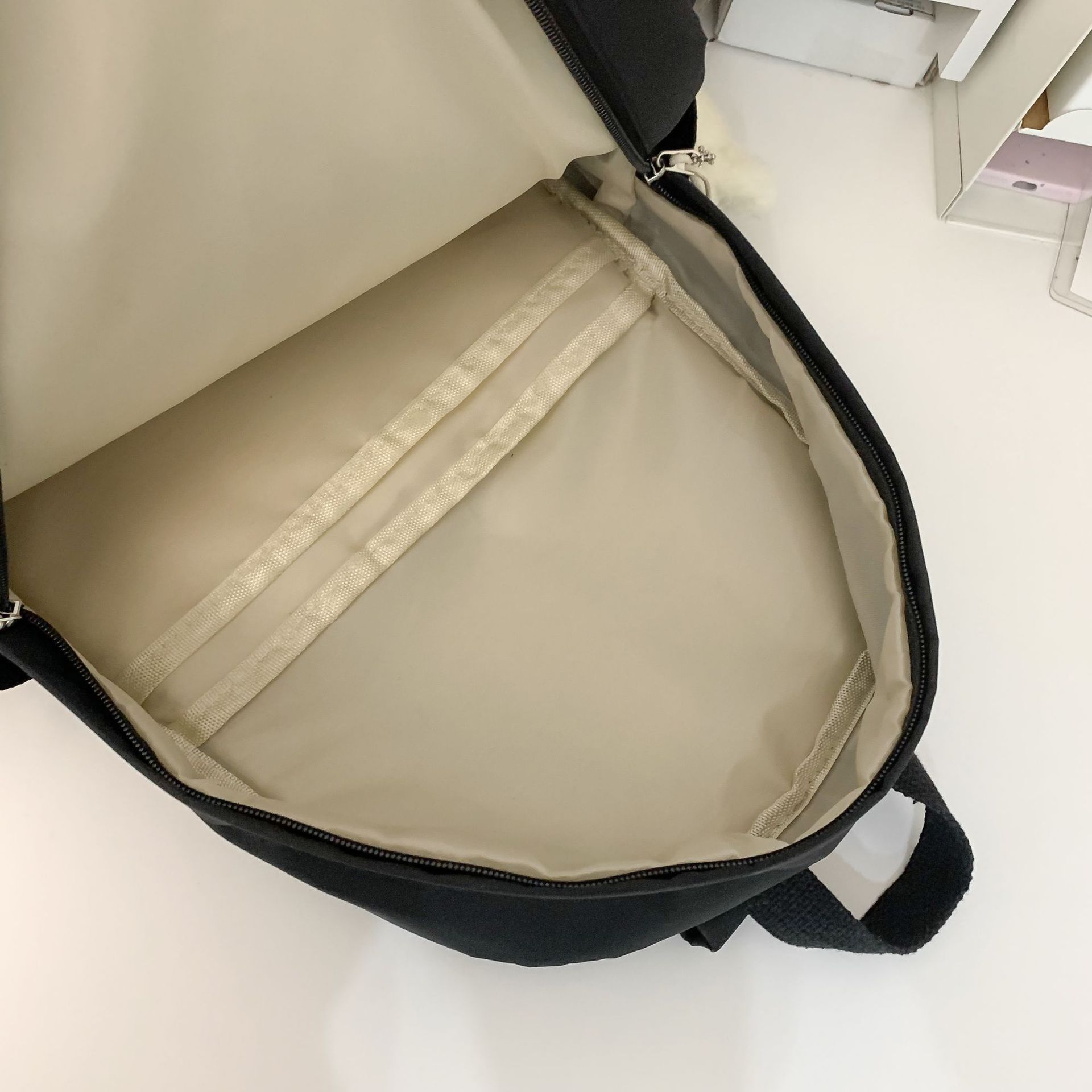 2024 nueva mochila de moda casual para estudiantes de secundaria y preparatoria en clase, mochila escolar de gran capacidad, bolsa de viaje al por mayor