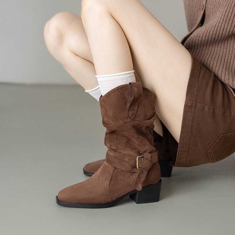Botas de pila de gran cilindro para mujeres 2026 invierno nuevas botas cortas con botas de calentamiento de terciero botas Martin botas de talón medio grueso zapatos de mujer image 1