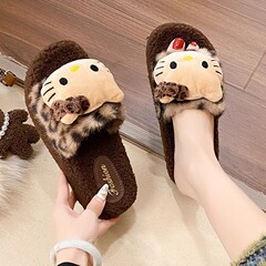かわいいヒョウ柄kt猫の毛のスリッパの女性の冬の厚い底の新型の外は高い顔の値の保温の1字の綿を着ます。
