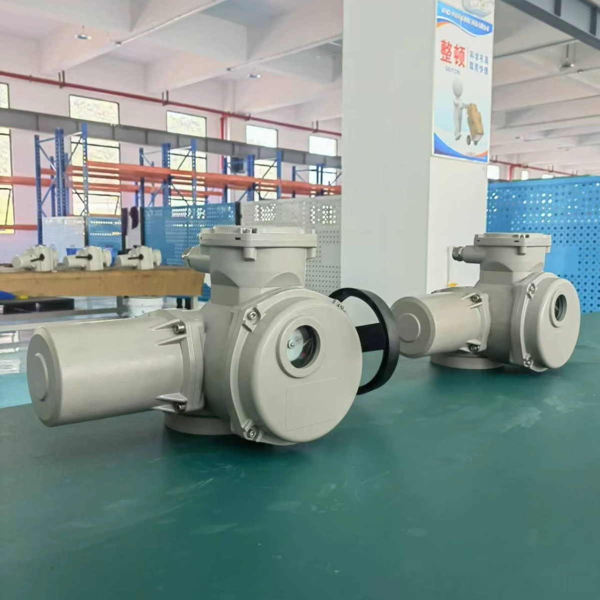 Kneidi поставляет несколько поворотных наружных общих переключателей электрического привода