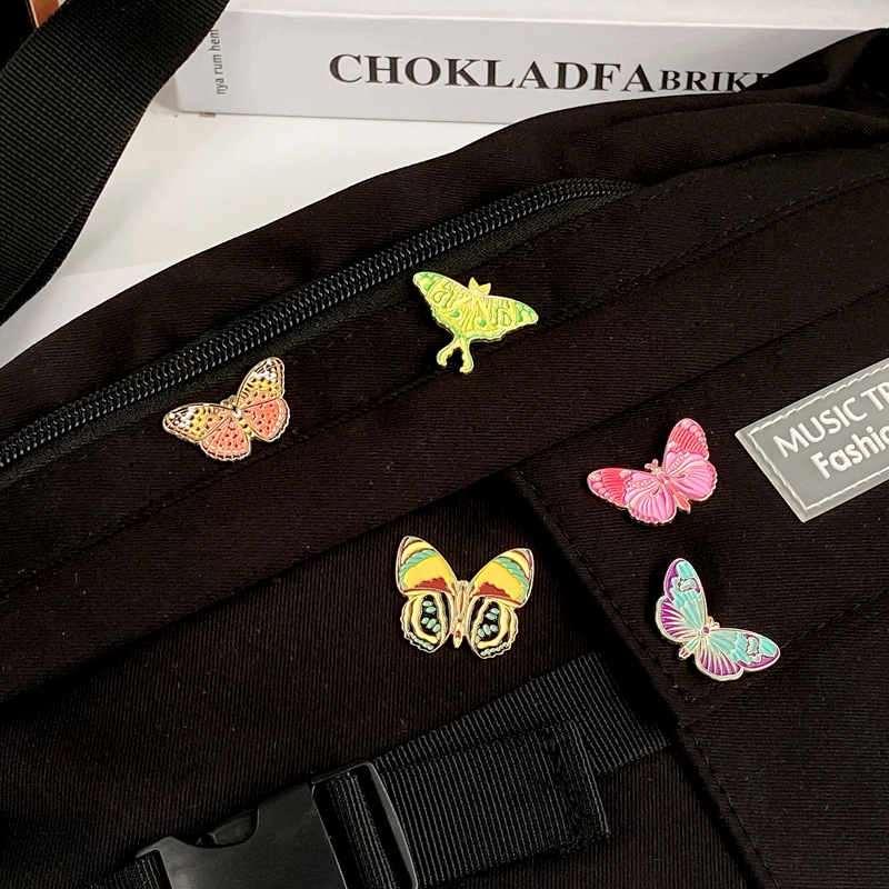 5g Weight Brooches Classification Daily Occasion Alloy Material Butterfly Pattern Women'S Gender Plating Design Simple Style Style Simple Style Pin Butterfly Alloy Plating Women'S Brooches 7