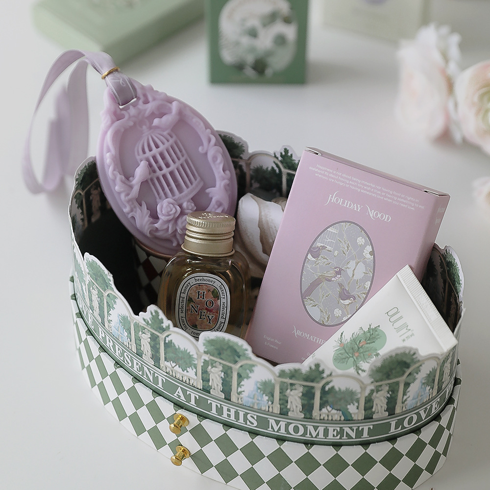 Armario Piezas de cera de aromaterapia al por mayor Día de la Madre Regalos de mano Armario Perfume duradero Regalos Colgante de aromaterapia especial