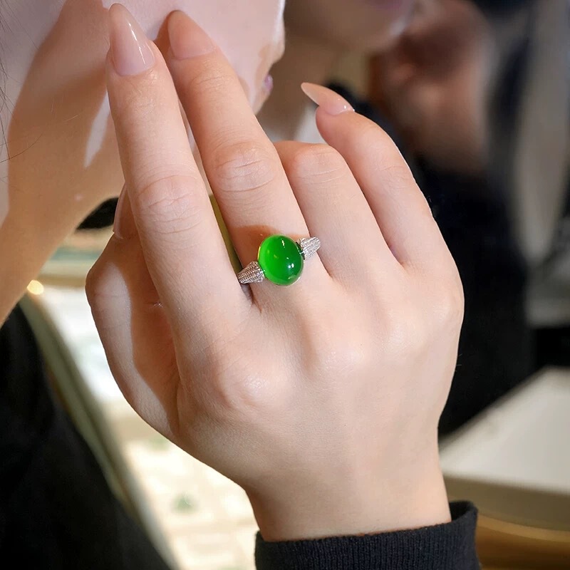 Natural Chalcedony Ring, New Chinoiserie Ring, Comparable to Jade Emperor, Plated with 925 Silver, Inlaid with Green Agate Jade Jewelry