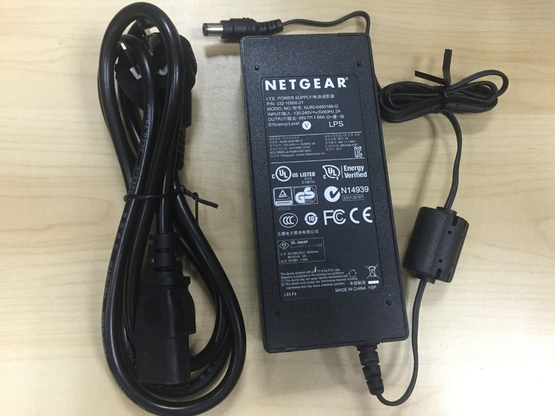 网件FS116P FS116交换机 48V1.66A NU80-6480166-I2电源适配器线