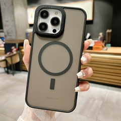 iPhone16対応、金属風マグネット式スマホケース、Apple 15promax用肌触りマット仕上げ、14用耐衝撃保護ケース
