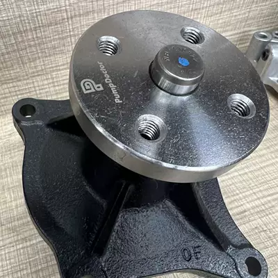 Volvo D7 Water Pump Oil Pump Oil Cooling Single Pump Injector 20798114 Belt 21620133 Tensioner (Generator şkivləri)