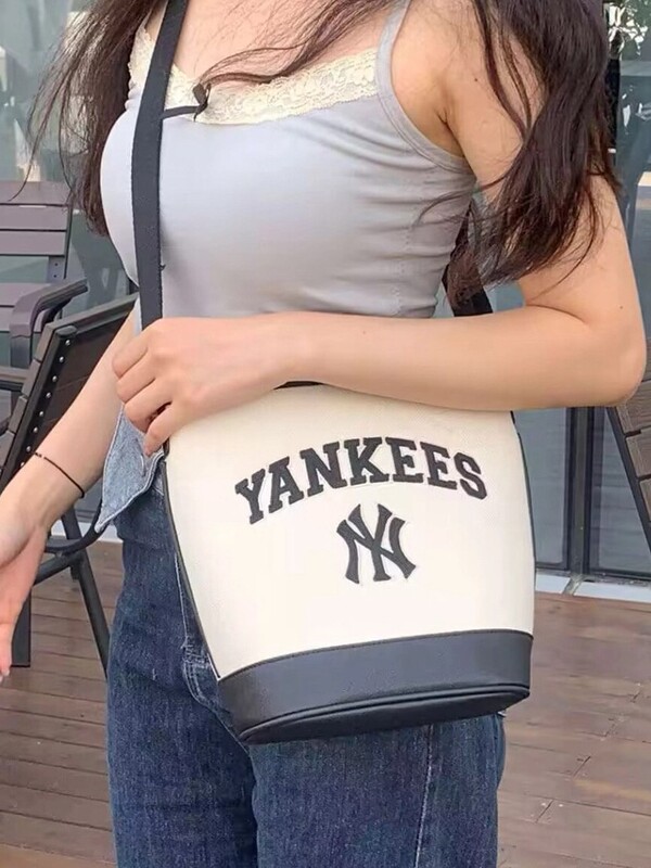 MLB水桶包新款大容量帆布斜挎包NY经典刺绣通勤百搭轻便单肩包|undefined