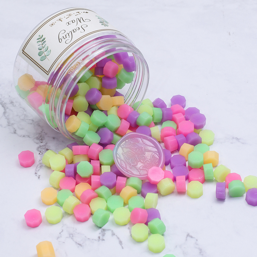 Oucai Fire Paint Wax, octágono, color mixto, nacarado, 200 granos, 132 colores, sello de pintura al fuego, cera, a granel barato