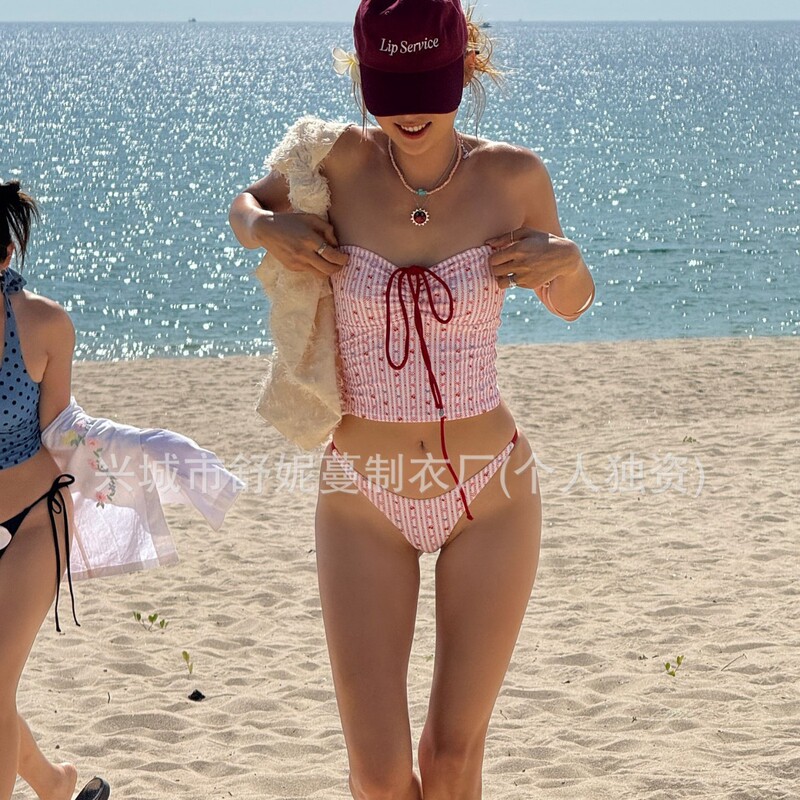 Thailand's New Tube Top Sexy Bikini Set Bear Print Split Vacation Swimsuit Swimsuit Women's Swimsuit