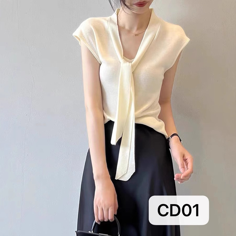 Elegant and Noble Korean Style Design with Shawl V Neck Ice Silk Knitted Sweater Women's Summer Short-Sleeved Top