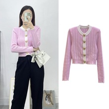 南油高端女装法式小众金扣针织衫撞色圆领长袖修身镂空开衫上衣女