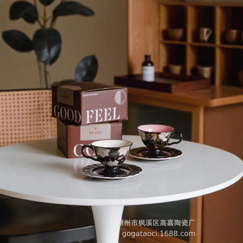 Flower Secret Realm Retro Lily Ceramic Coffee Cup and Saucer Capu Cup Latte Cup and Saucer Set Festive Wedding Souvenir