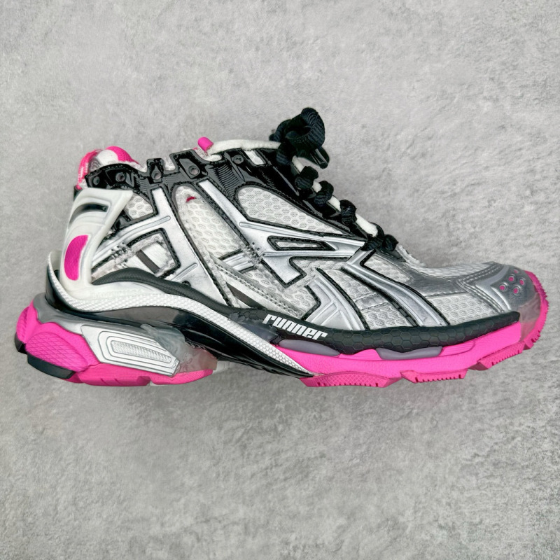 高定版B家のお父さんの靴のパリの7世代のジョギングの靴のRUNNERは旧をしてレジャーの運動靴の男女の金を高めます。|undefined
