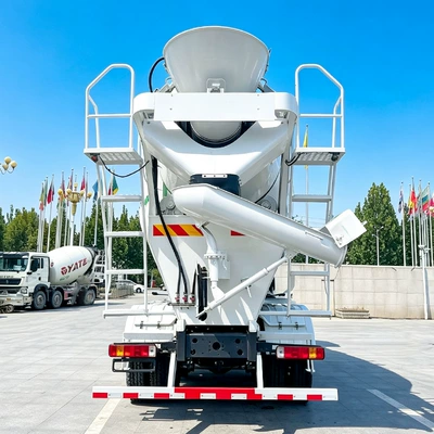 Betonqarışdıran maşınlar Truck Howo 12m³ 6X4 Concrete