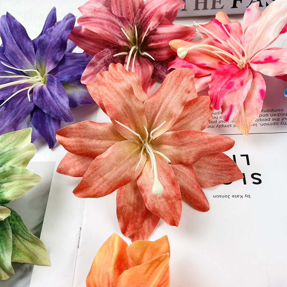 Impresión de simulación de flores de lirio hechas a mano DIY pinzas de flores material de tocado paquete de accesorios de flores adornos de fotografía