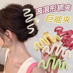 サメクリップドーパミンカラーヘアクリップ女性後頭部髪クリップ髪飾りヘアクリップ波盤髪クリップ