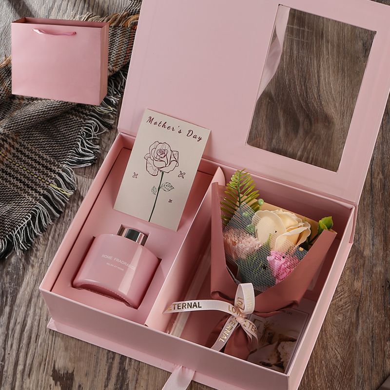 Carnation aromatherapy gift box + amiable + greeting card